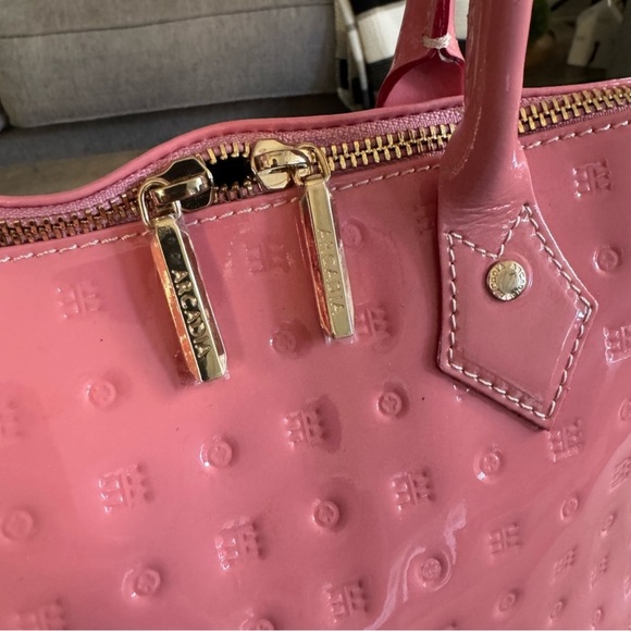 Bubblegum Pink Patent Leather Arcadia Handbag - Picture 8 of 11
